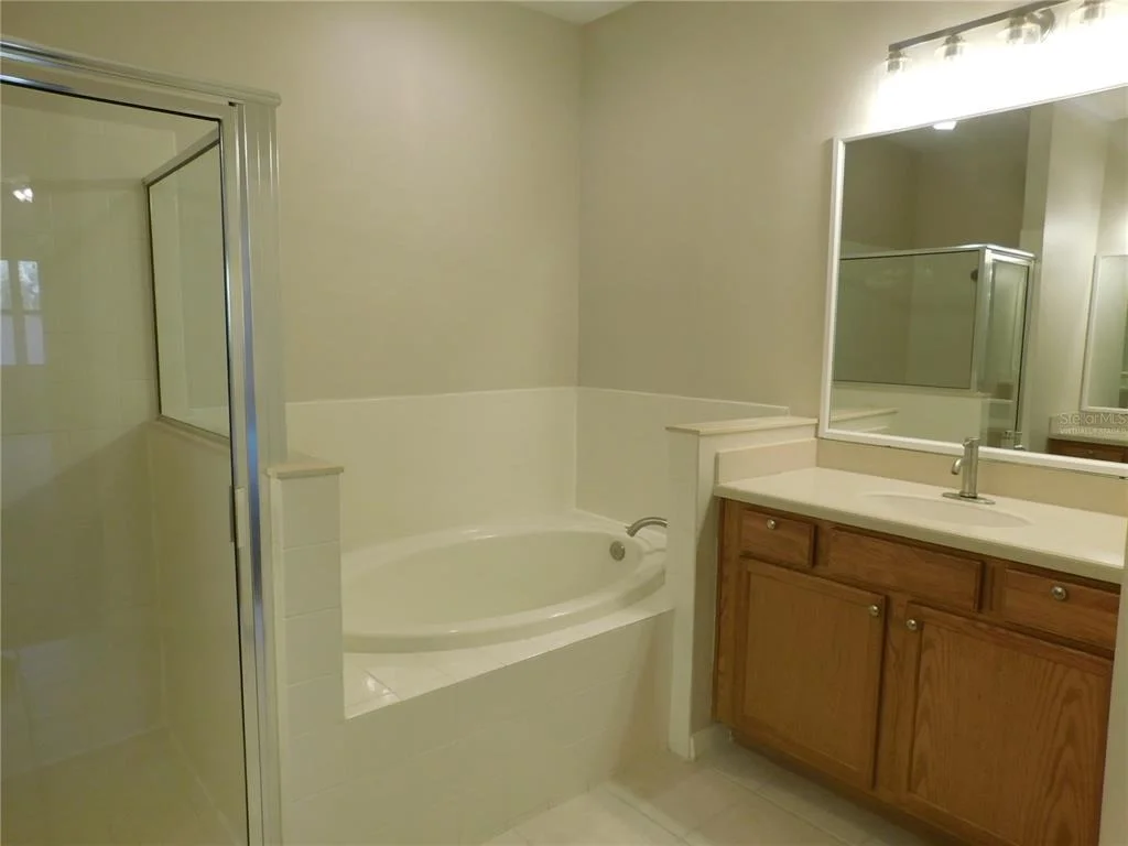 Photo of 12902 CATTAIL SHORE LANE