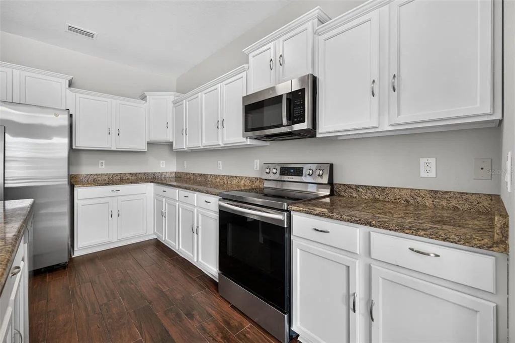 Photo of 14013 HOLLOW LEAF PLACE
