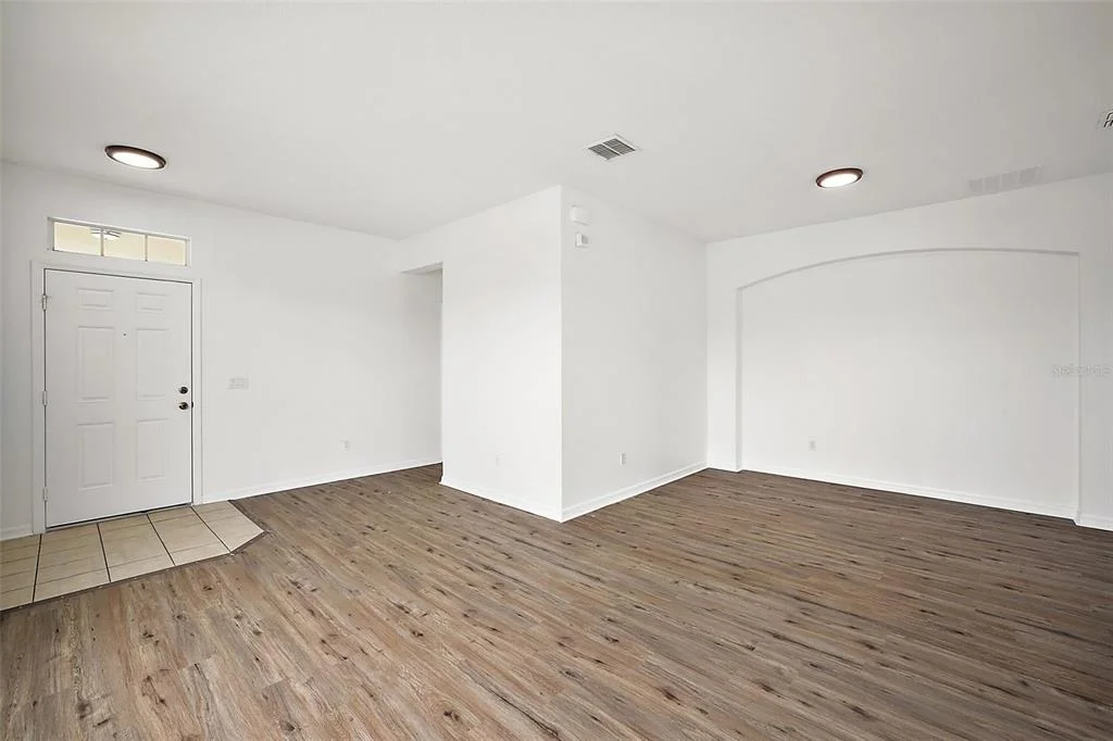 Photo of 401 GRASSY KEY WAY