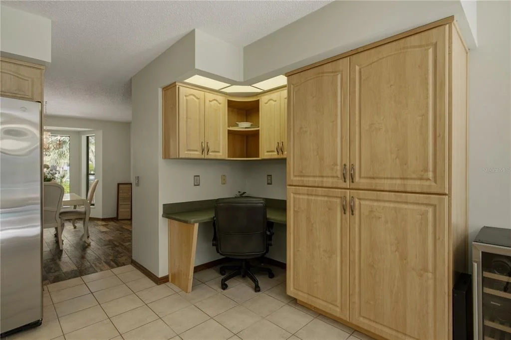 Photo of 390 W BRITAIN STREET