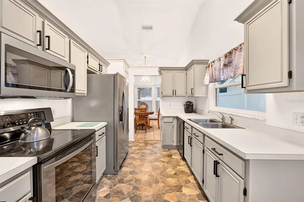 Photo of 1464 CRAWFORD DRIVE