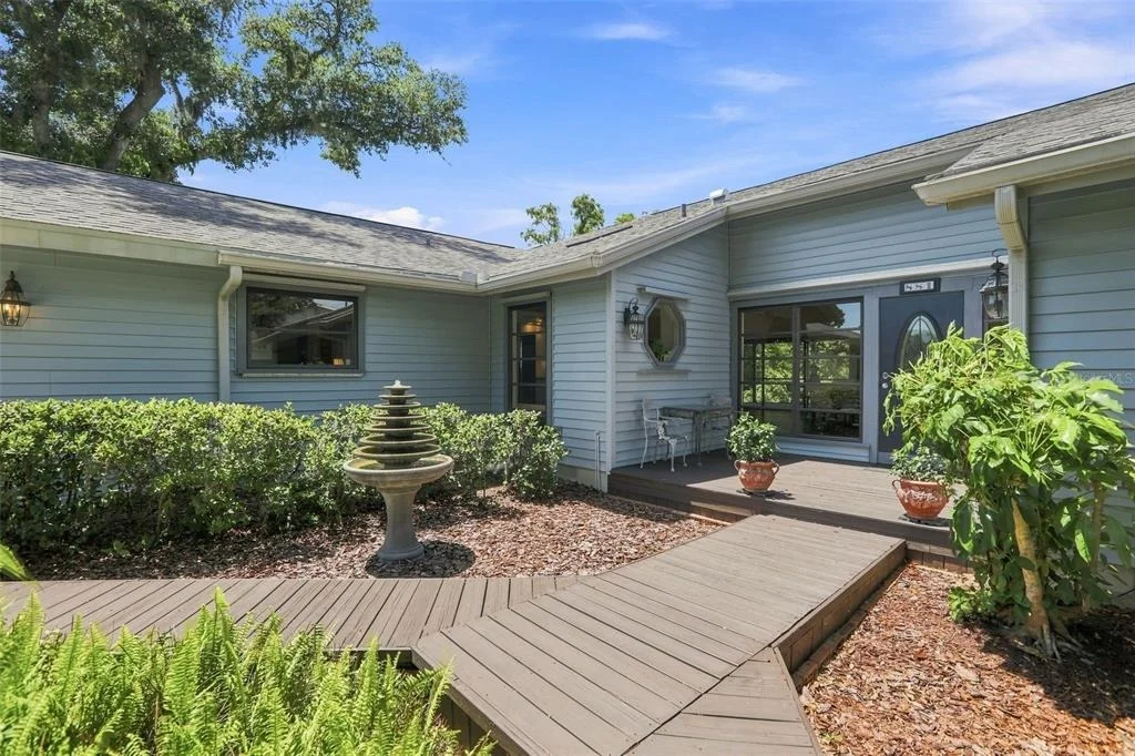 Photo of 881 PINTO CIRCLE