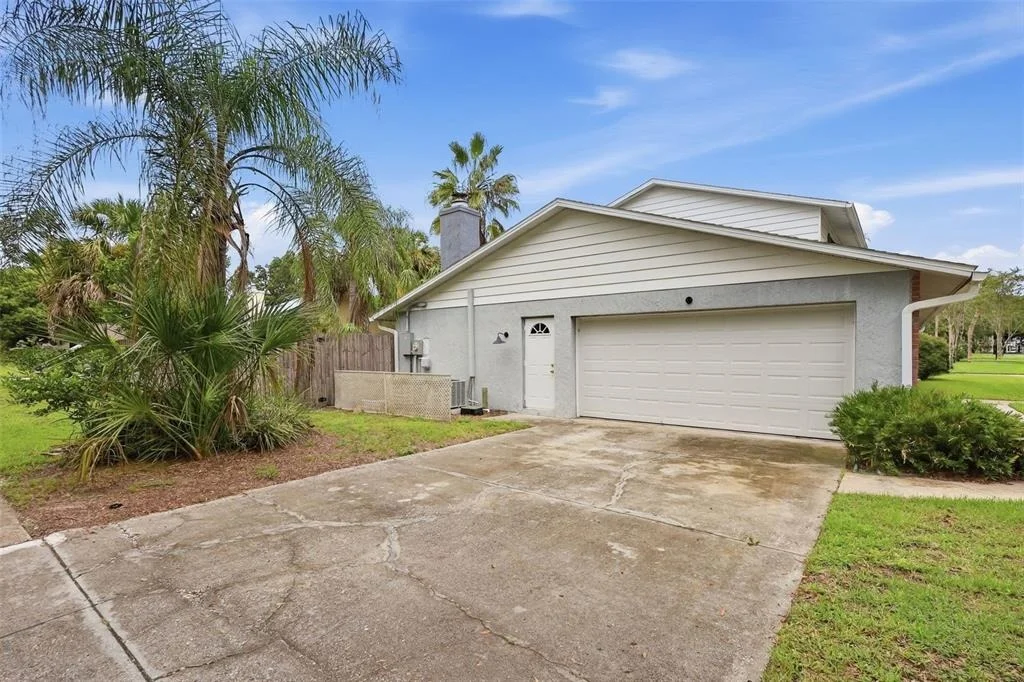 Photo of 3561 CALGARY LANE
