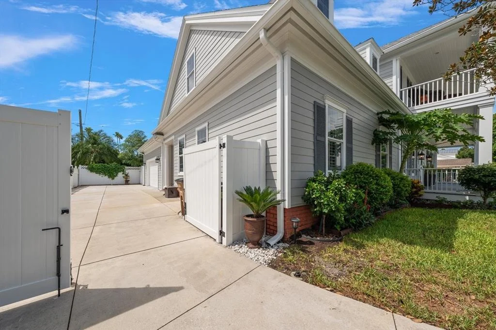 Photo of 1322 GOLF VIEW DRIVE