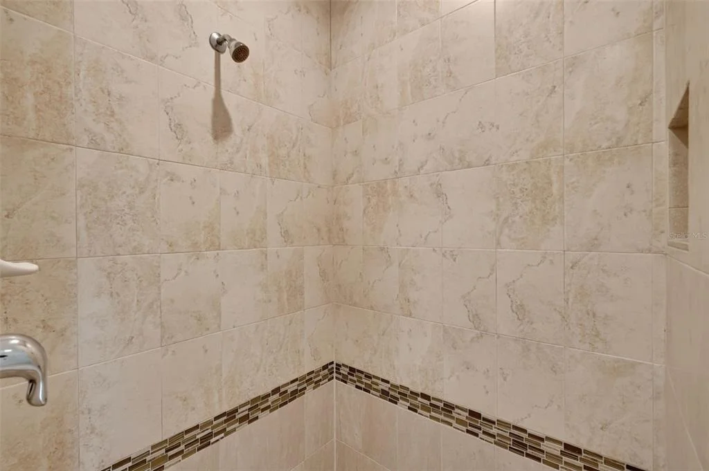 Photo of 580 W 10TH AVENUE