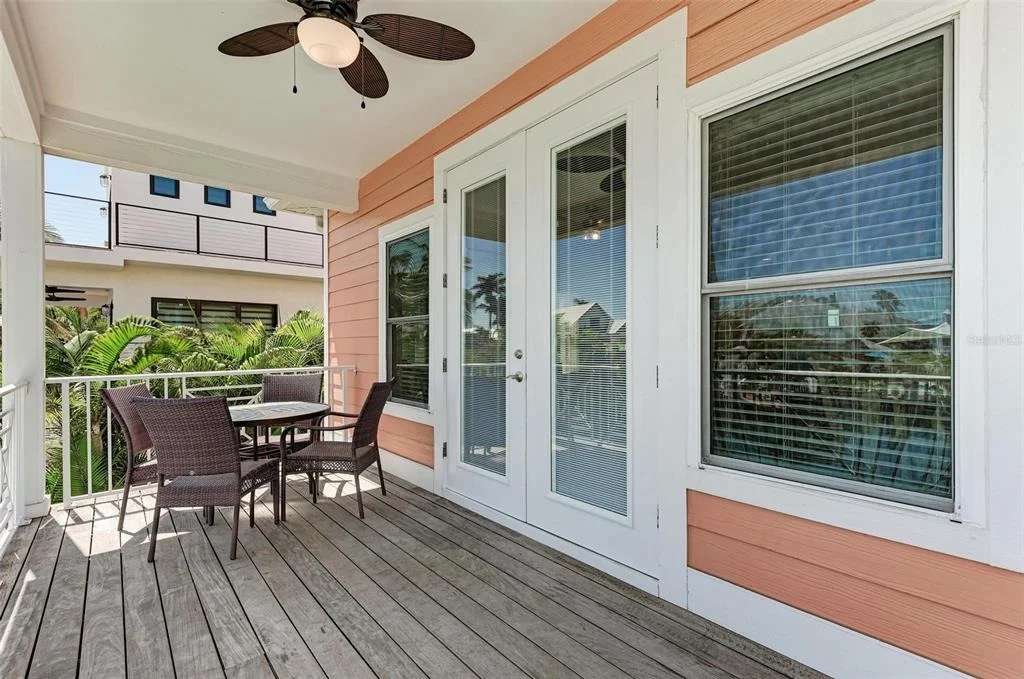 Photo of 203 N HARBOR DRIVE