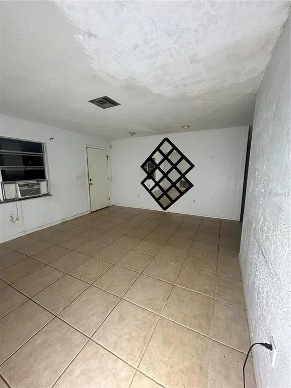 Photo of 1277 PIPER ROAD