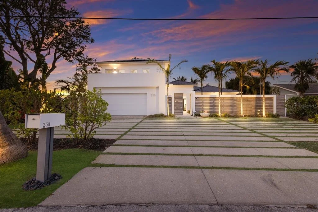 Photo of 238 ISLAND CIRCLE