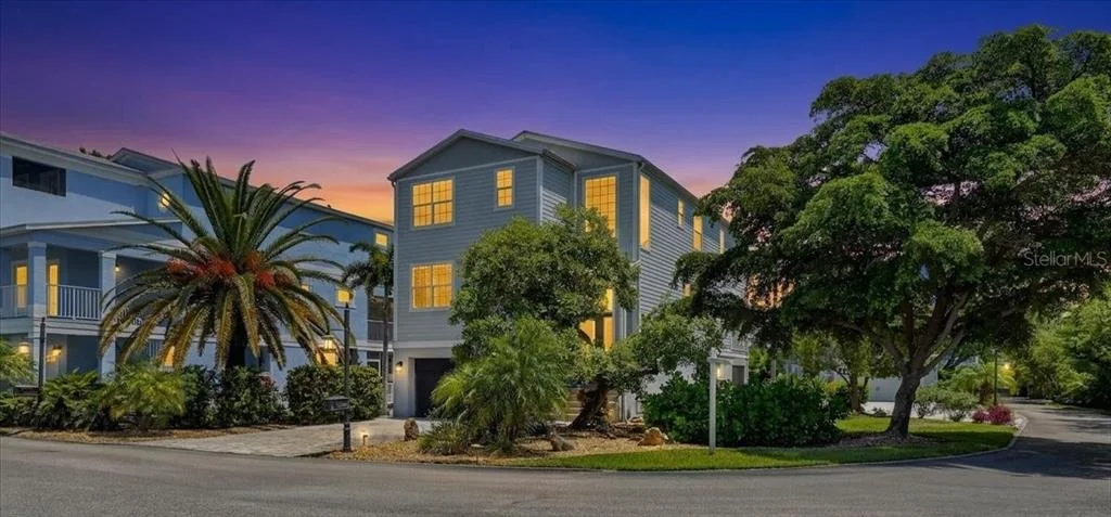 Photo of 6330 LAGUNA DRIVE