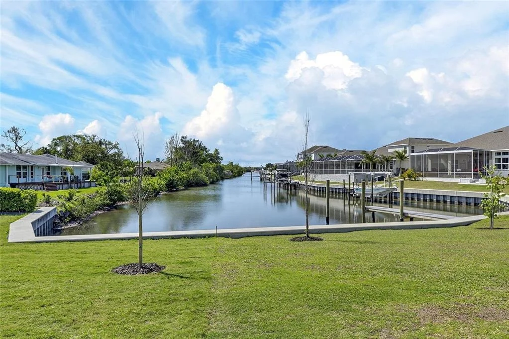 Photo of 914 SIGNET DRIVE