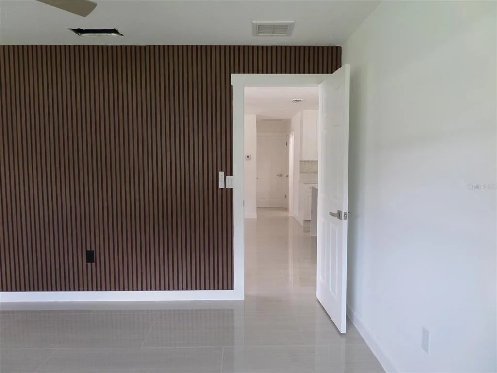 Photo of 4925 SILK OAK DRIVE