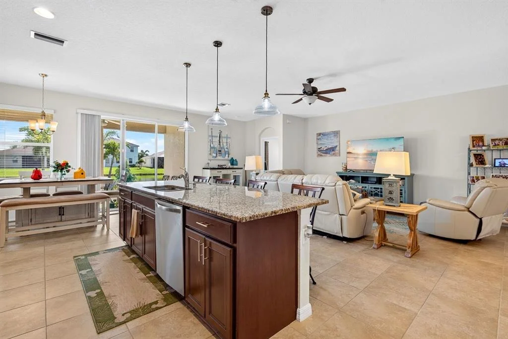 Photo of 6435 DEVESTA LOOP