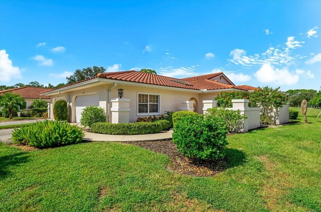 Photo of 7306 GOLF POINTE CIRCLE