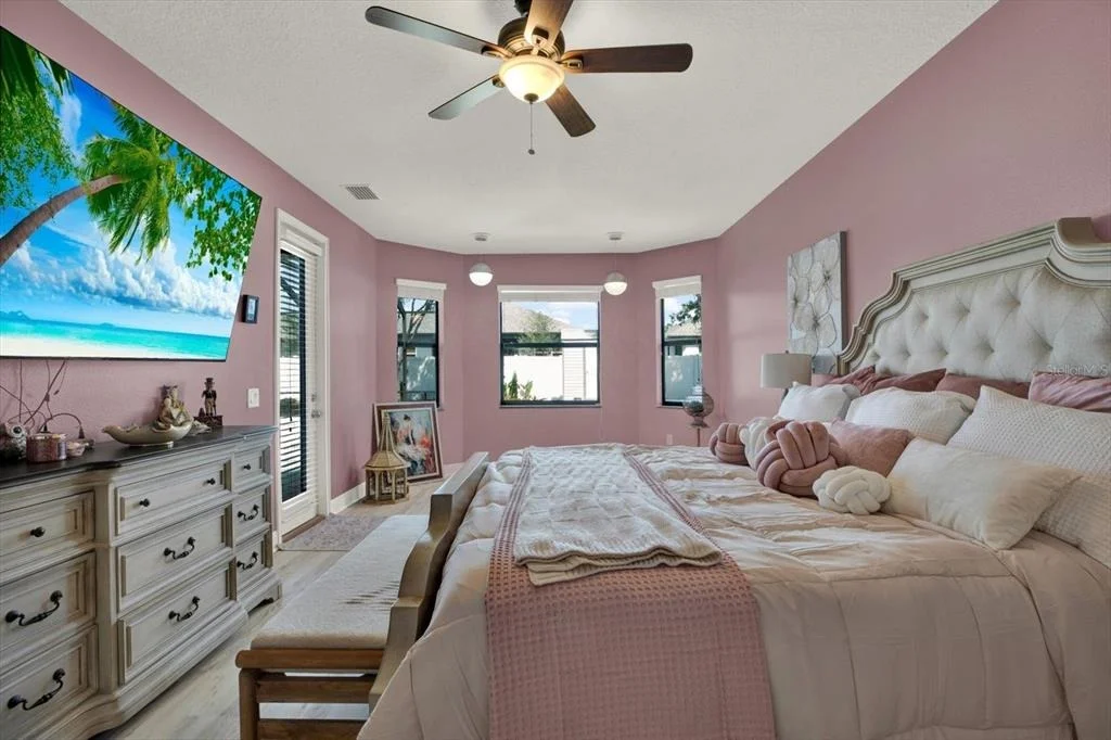 Photo of 652 TIERRA DRIVE