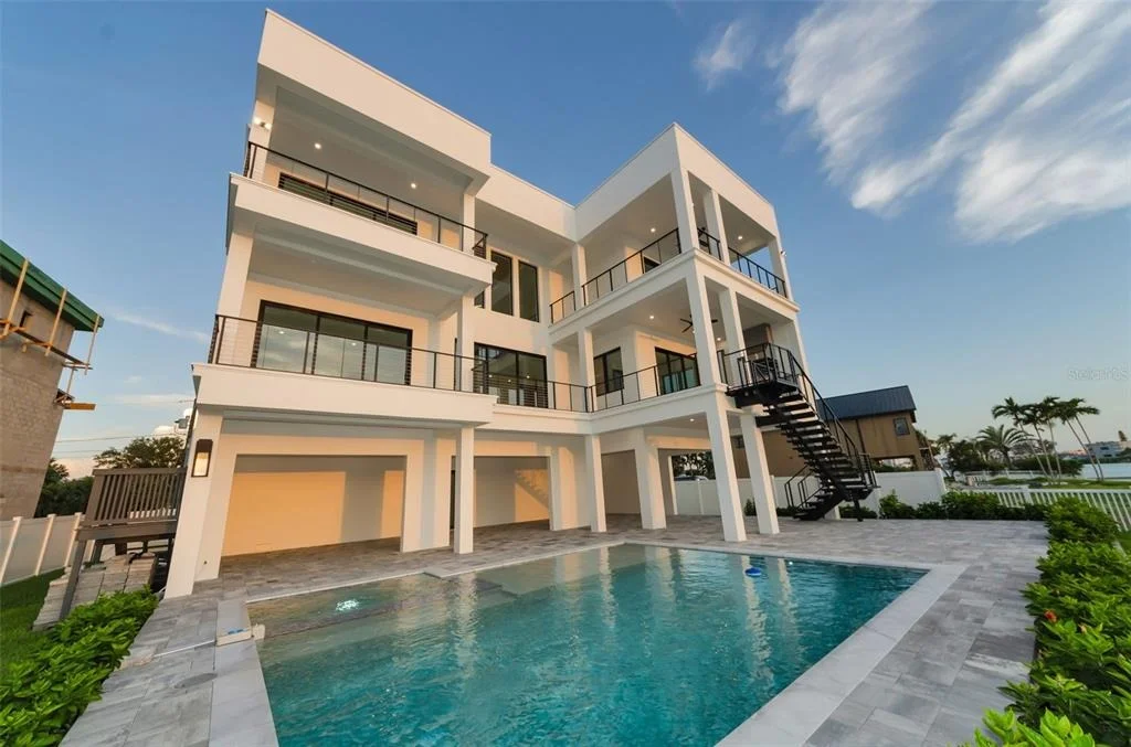 Photo of 43 DOLPHIN DRIVE