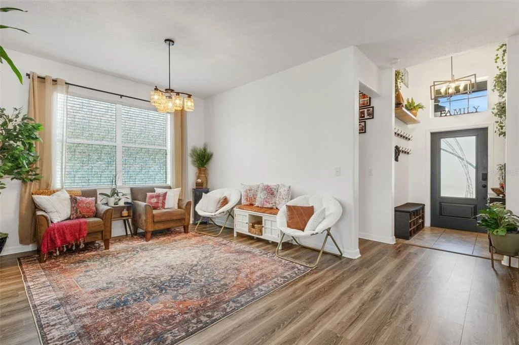 Photo of 611 WABASH BREEZE CIRCLE