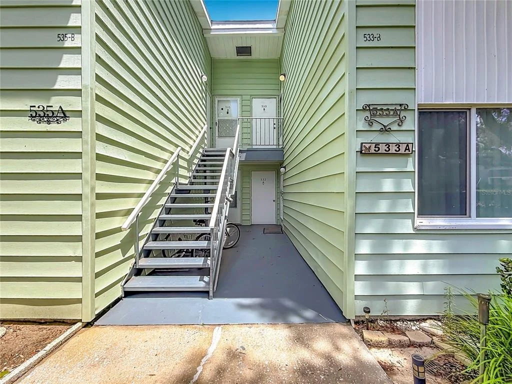 Photo of Unit B at 533 MIDWAY DRIVE