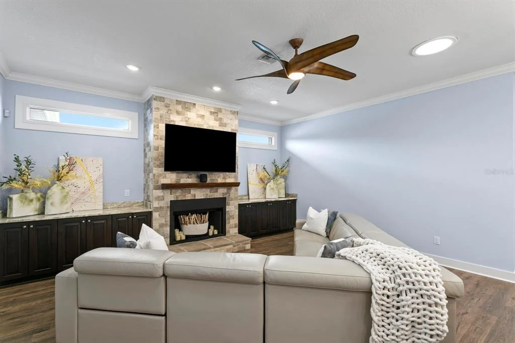 Photo of 704 EAGLE LANE