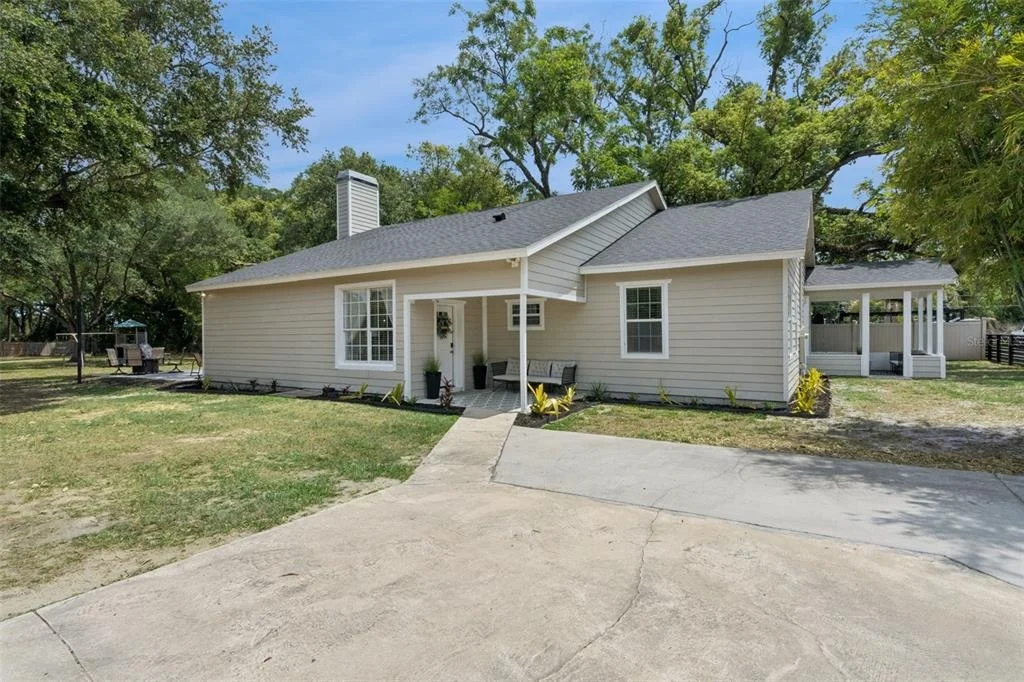 Photo of 1825 DEMASTUS LANE