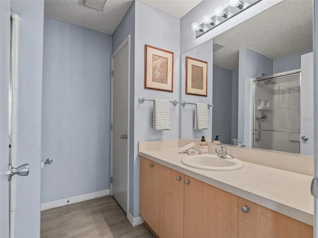 Photo of 897 LIVINGSTON LOOP