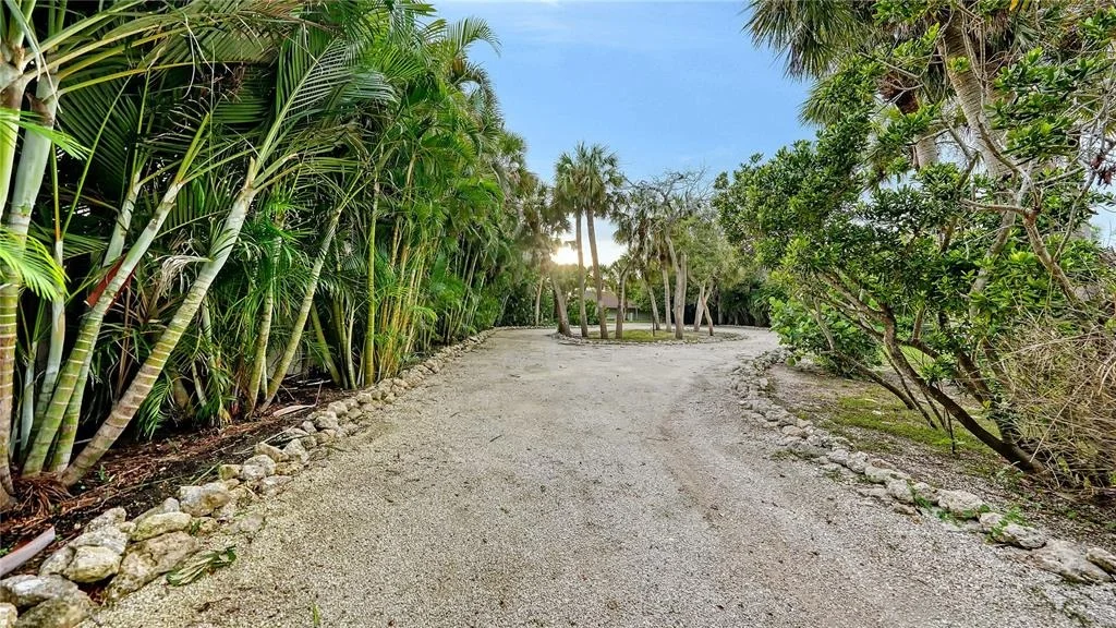 Photo of 2417 CASEY KEY ROAD
