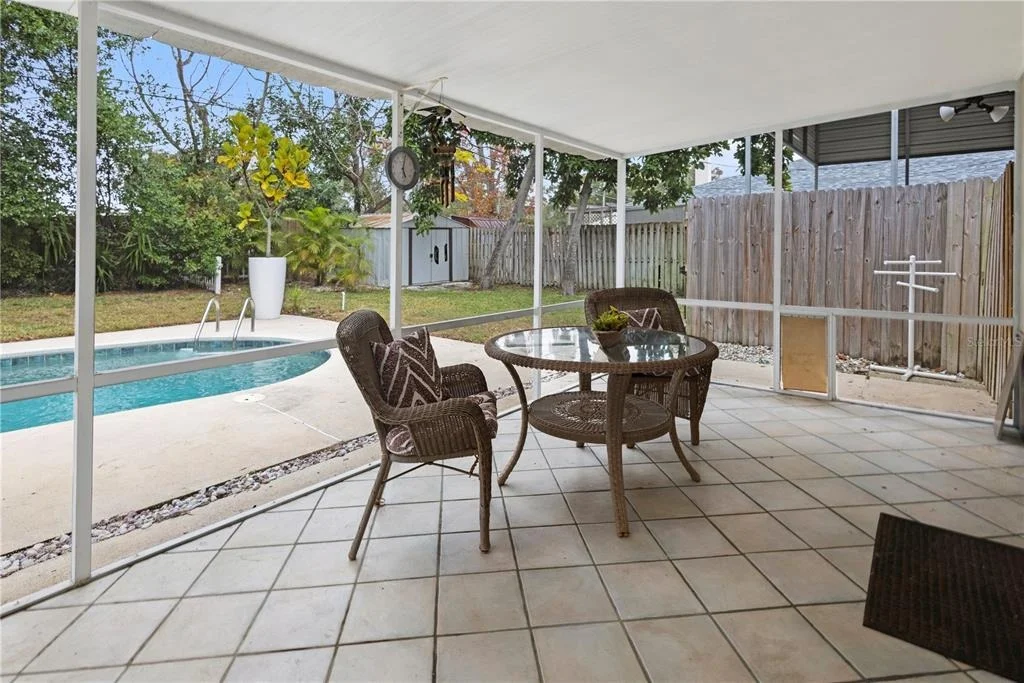 Photo of 1437 GLENVIEW ROAD