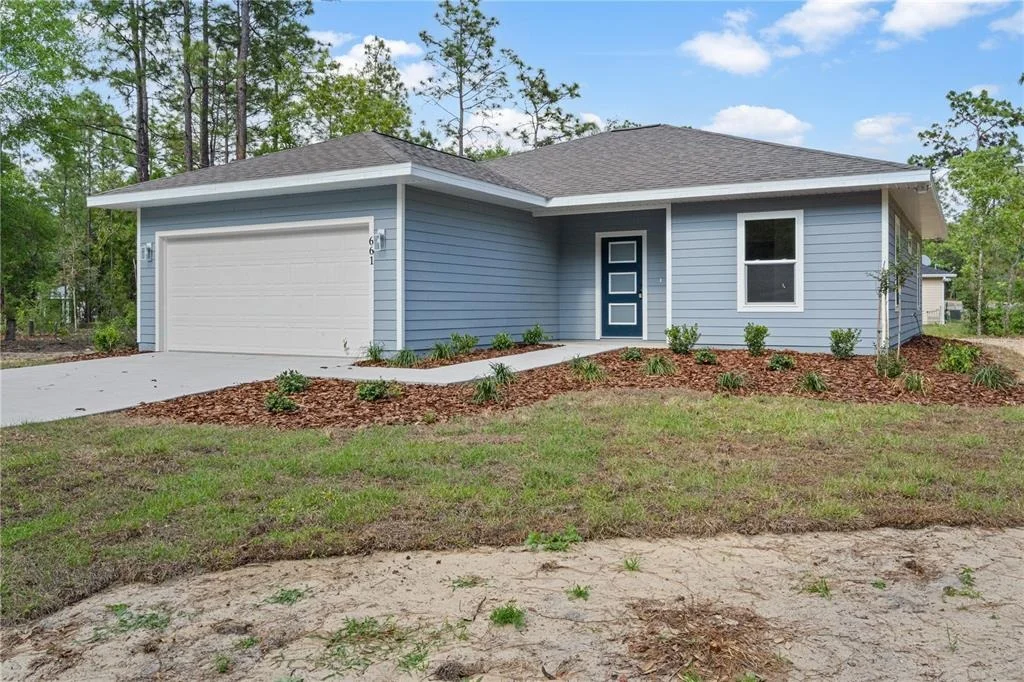 Photo of 661 NE 150TH COURT