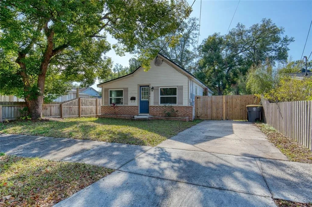 Photo of 4416 BEVERLY AVENUE
