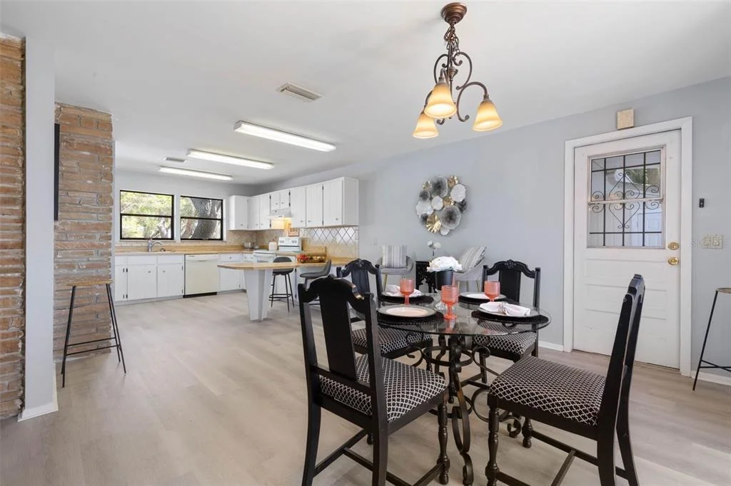 Photo of 2260 JOHN ANDERSON DRIVE