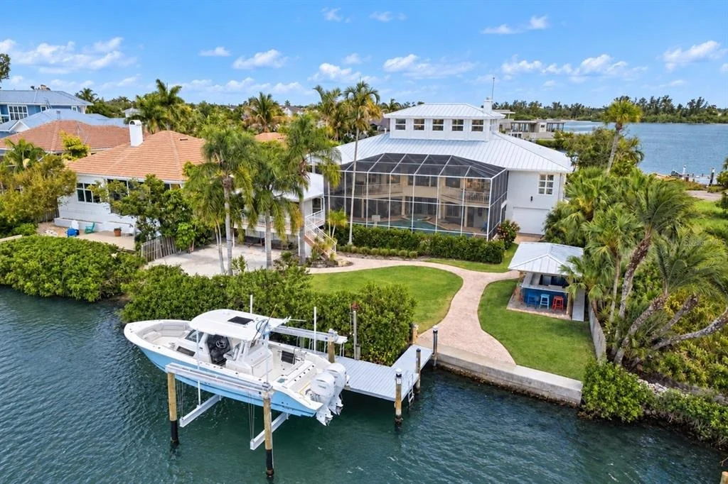 Photo of 4034 ROBERTS POINT ROAD