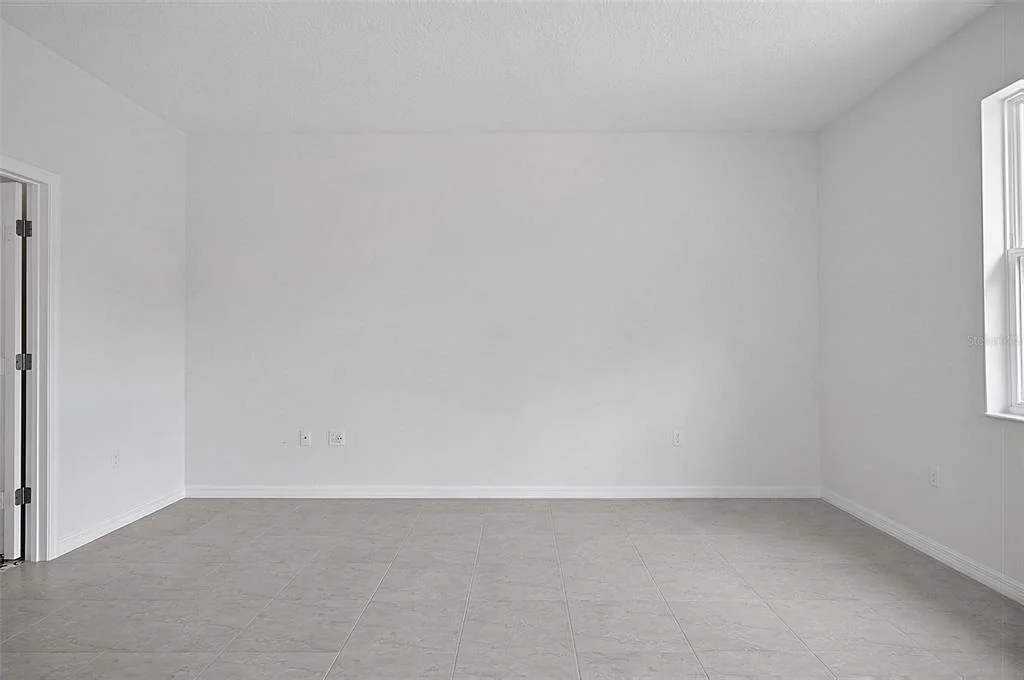 Photo of 10 PERSIMMON DRIVE