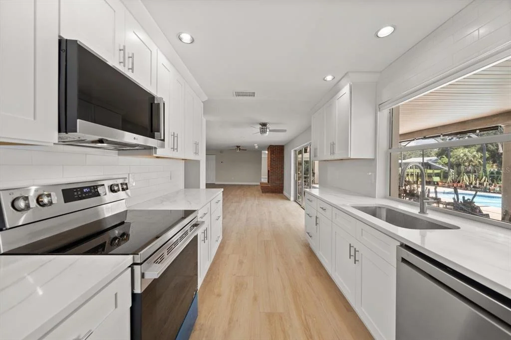 Photo of 1641 SHERBROOK ROAD