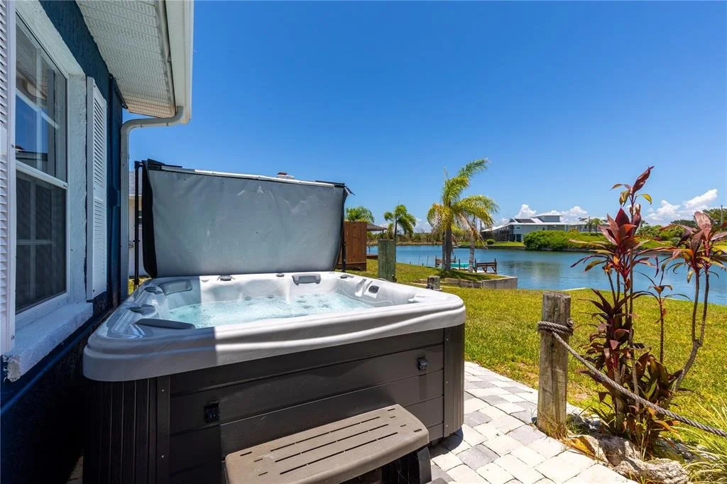 Photo of 3388 OLEANDER DRIVE