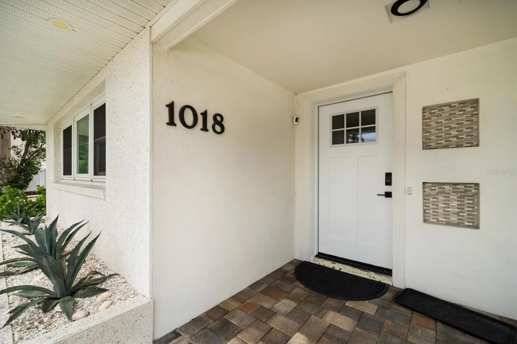 Photo of 1018 BAY ESPLANADE