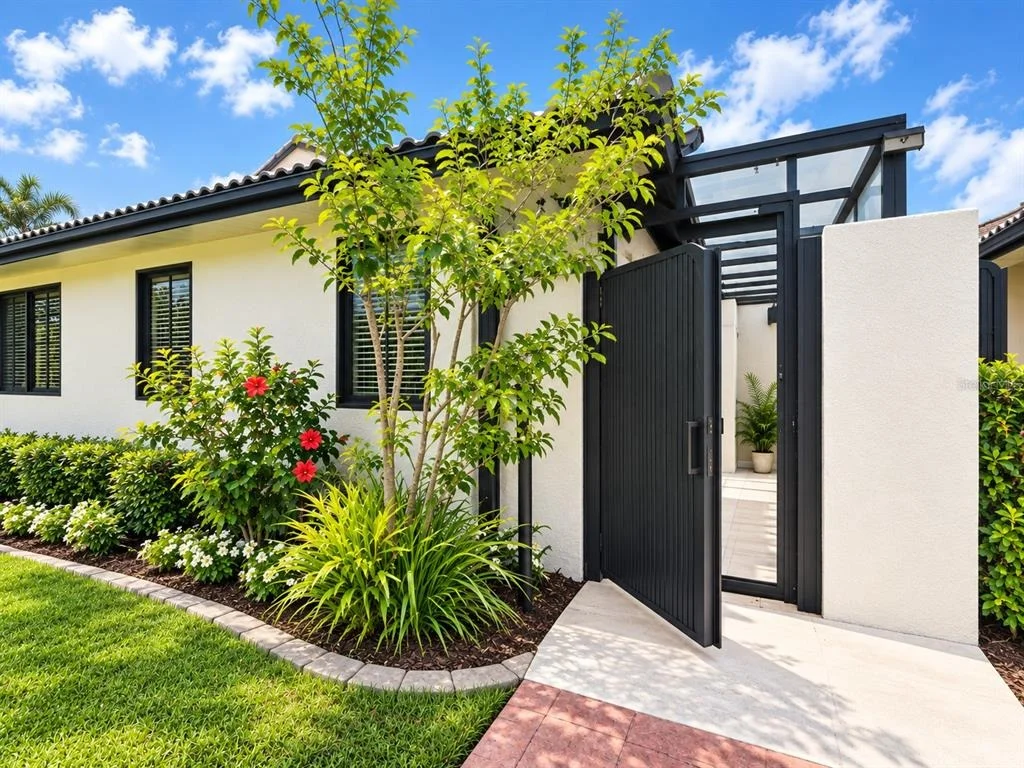 Photo of 14 IDLE SANDS DRIVE