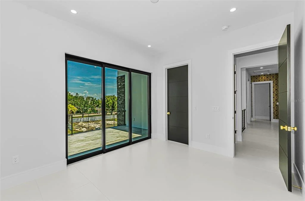 Photo of 43 DOLPHIN DRIVE