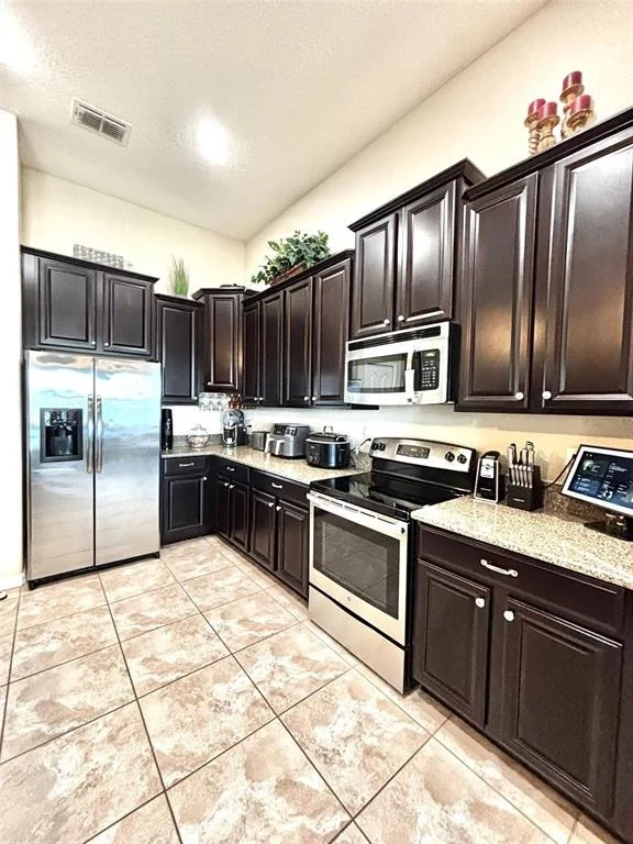 Photo of 613 WABASH BREEZE CIRCLE