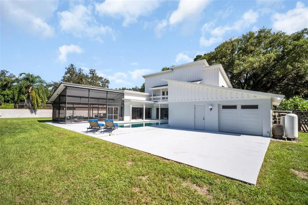 Photo of 810 WARREN ROAD