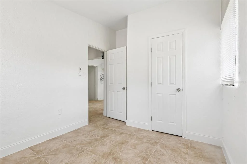 Photo of 918 FERNDELL ROAD