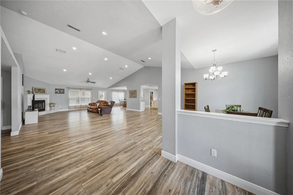 Photo of 6875 SE 11TH PLACE