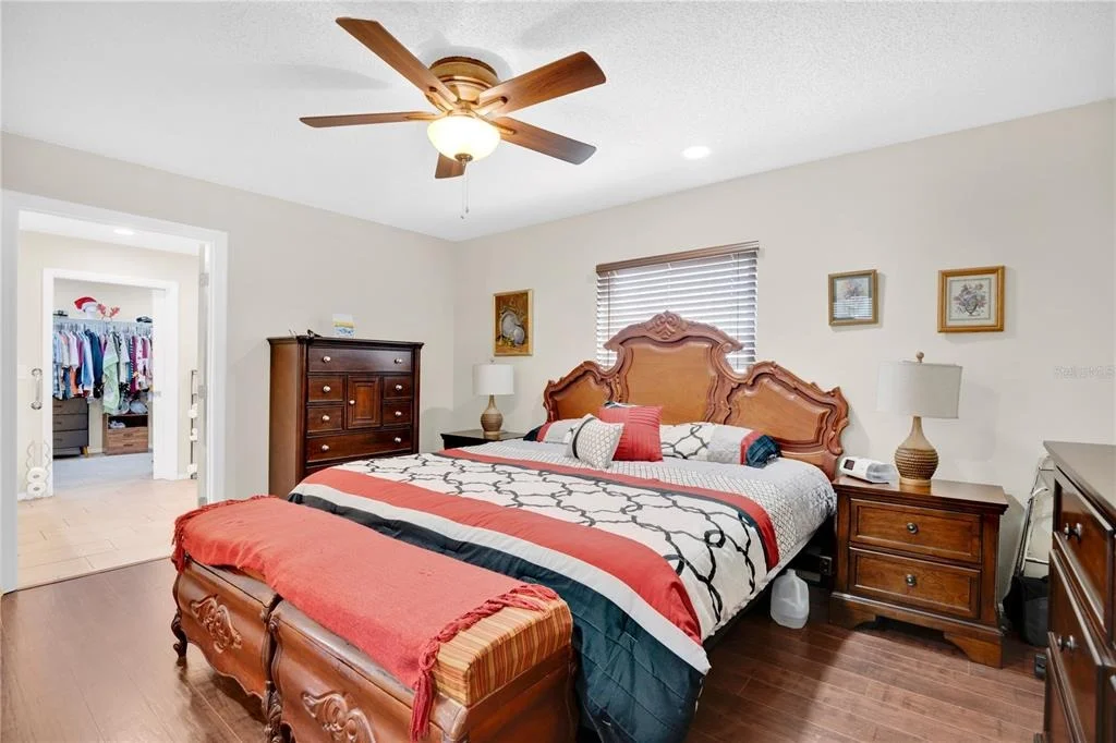 Photo of 985 HEMINGWAY DRIVE
