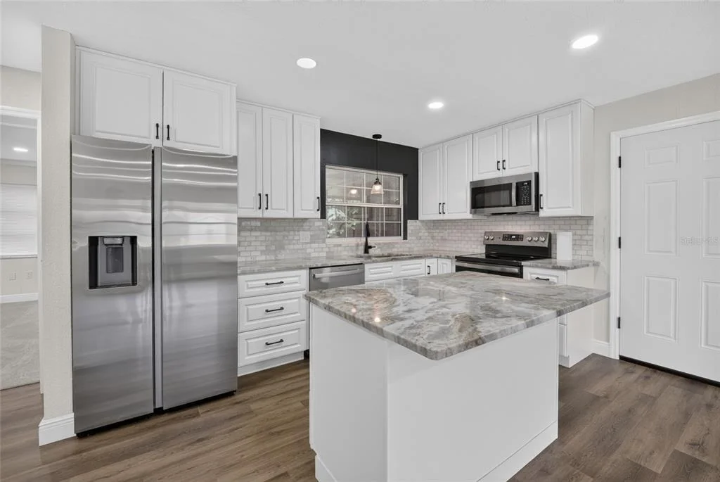 Photo of 729 SE 26TH STREET