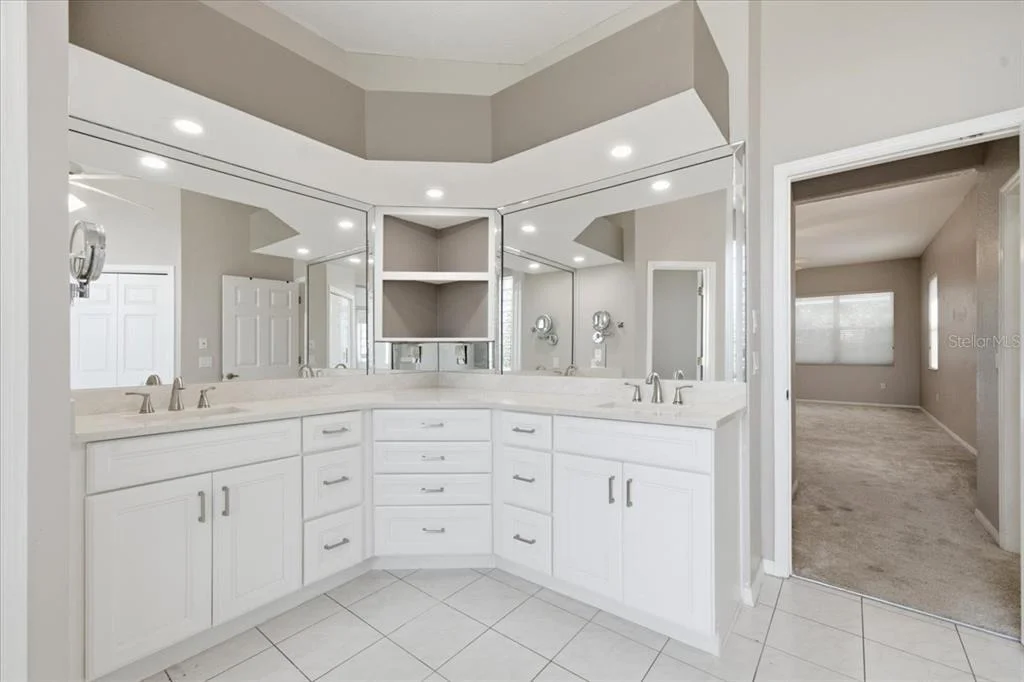 Photo of 8402 MAYBELLE DRIVE