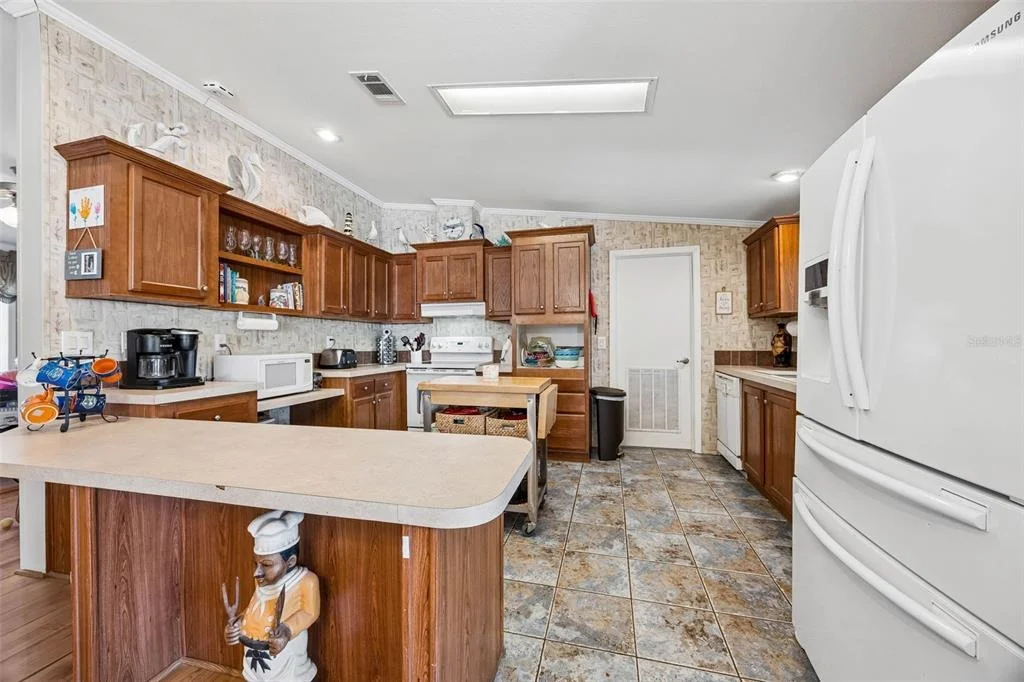 Photo of 334 PARADISE CIRCLE