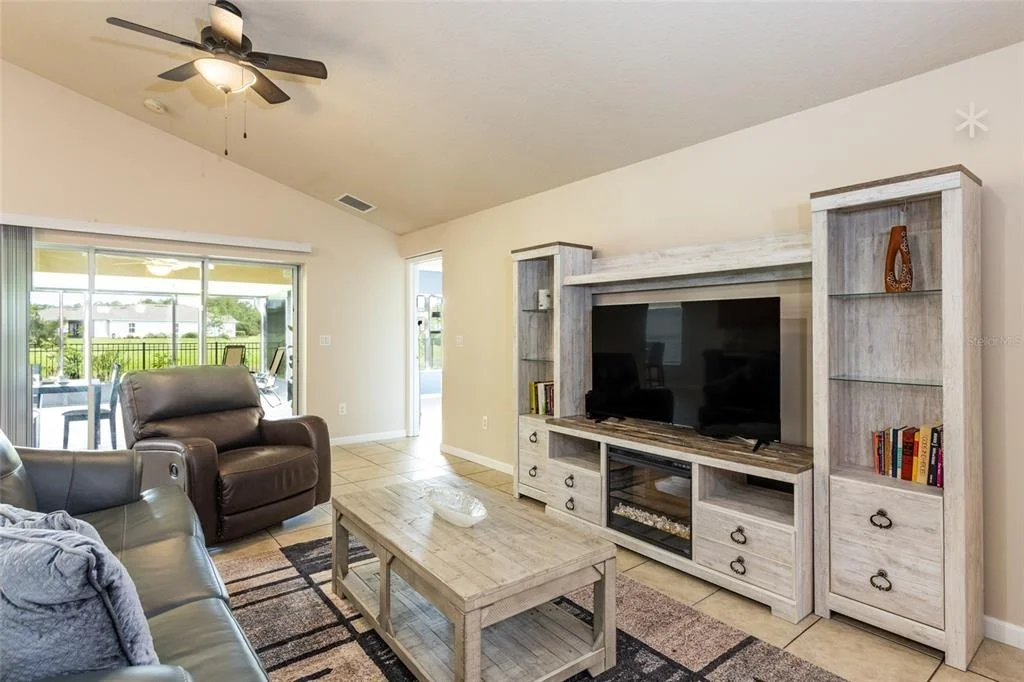 Photo of 118 GOLFVIEW COURT