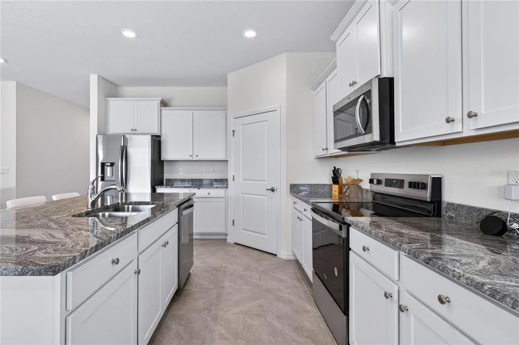 Photo of 4975 NW 39TH LOOP