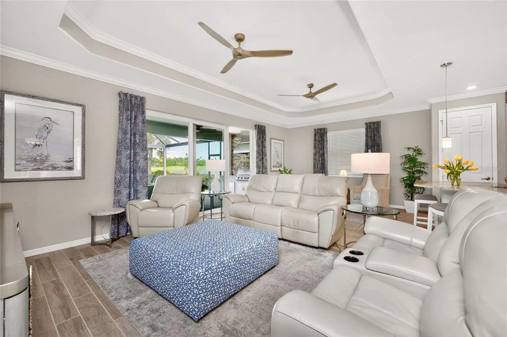 Photo of 25180 LONGMEADOW DRIVE