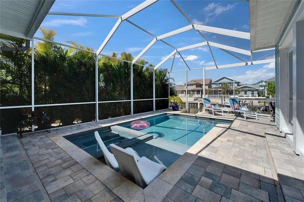 Photo of 426 ISLEBAY DRIVE