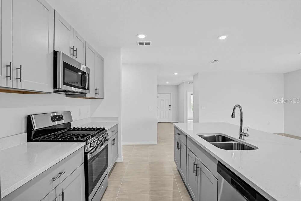 Photo of 13321 COMMONS AVENUE
