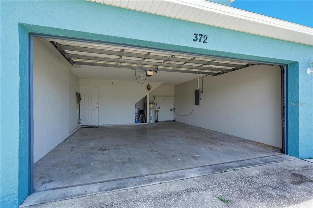 Photo of 372 LAKE DAISY CIR